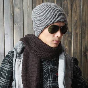 men's knitted hat with dark color